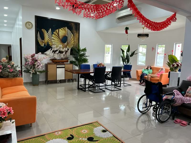 Rumah Banglo untuk Dijual di Petaling Jaya (Selangor) - Kelly Ang - Living Room - PropertyGuru.com.my