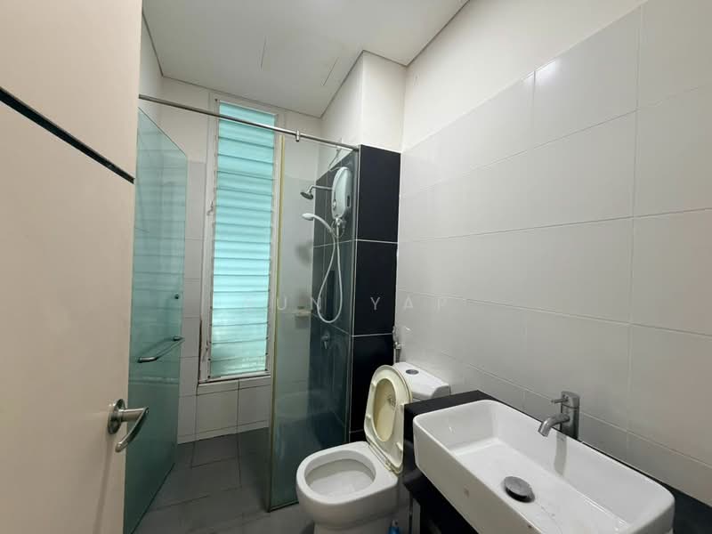Servis Apartment untuk Disewa di 1Medini - Sun Yap - Bathroom - PropertyGuru.com.my