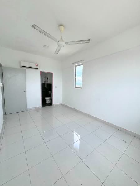 Pangsapuri untuk Disewa di The Residence 1 @ Tiara South - Jacqueline San - Bedroom - PropertyGuru.com.my