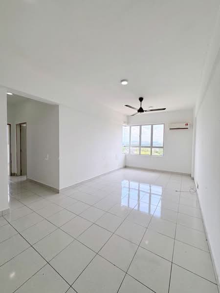Pangsapuri untuk Disewa di The Residence 1 @ Tiara South - Jacqueline San - Living Room - PropertyGuru.com.my