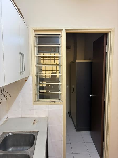 Pangsapuri untuk Disewa di Sri Jati II - Kasturi . - Kitchen - PropertyGuru.com.my