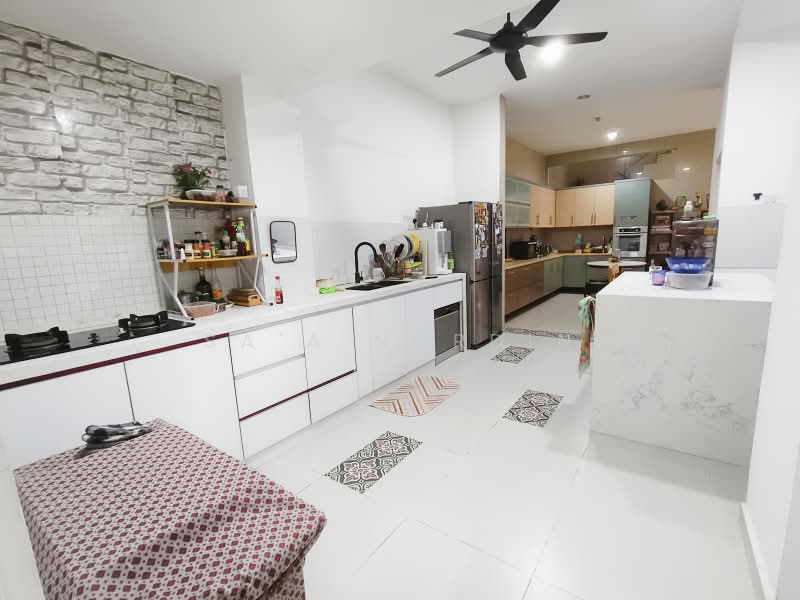 Semi-Detached House for Sale in Damansara Legenda (Petaling Jaya) - Sa'a Nordin - PropertyGuru.com.my