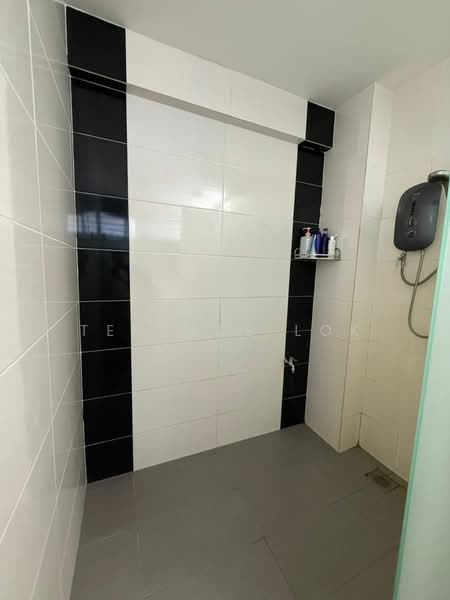 Rumah Berkembar untuk Dijual di Seremban (Negeri Sembilan) - Terence Lok - Bathroom - PropertyGuru.com.my