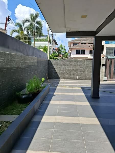 Semi-Detached House for Sale in Taman Pelangi (Johor Bahru) - Sharon Ng - PropertyGuru.com.my