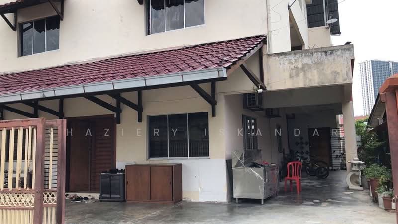 Rumah Teres 3 Tingkat untuk Dijual di Kuala Ampang (Ampang) - Shaziery Iskandar - Exterior - PropertyGuru.com.my