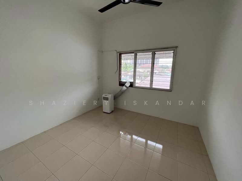 Rumah Teres 3 Tingkat untuk Dijual di Kuala Ampang (Ampang) - Shaziery Iskandar - PropertyGuru.com.my