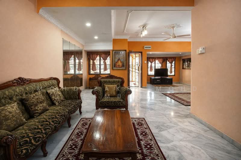 Rumah Teres 2 Tingkat untuk Dijual di Usj 11 (Subang Jaya) - Mohd Zakri Mohd Zamberi - Living Room - PropertyGuru.com.my
