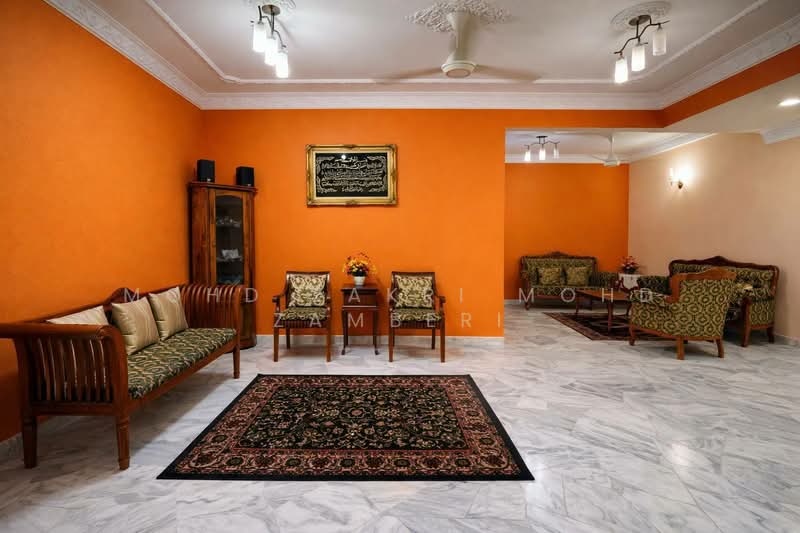 Rumah Teres 2 Tingkat untuk Dijual di Usj 11 (Subang Jaya) - Mohd Zakri Mohd Zamberi - Living Room - PropertyGuru.com.my