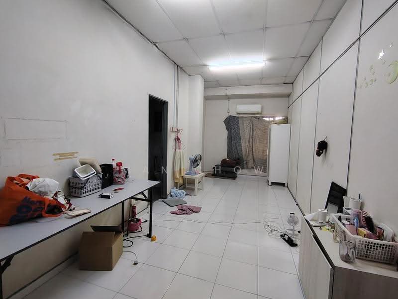 Gudang untuk Dijual di Taman Perindustrian Oug (Jalan Klang Lama (Old Klang Road)) - MAN CHOW - PropertyGuru.com.my