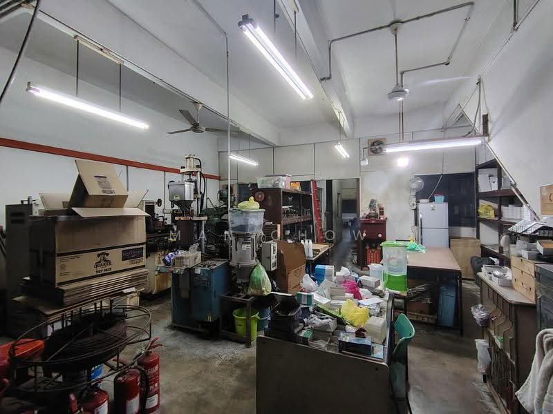 Gudang untuk Dijual di Taman Perindustrian Oug (Jalan Klang Lama (Old Klang Road)) - MAN CHOW - PropertyGuru.com.my