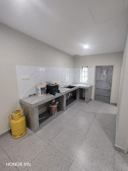 Rumah Teres 2 Tingkat untuk Dijual di Taman Cempaka (Ipoh) - Fatin . - Kitchen - PropertyGuru.com.my