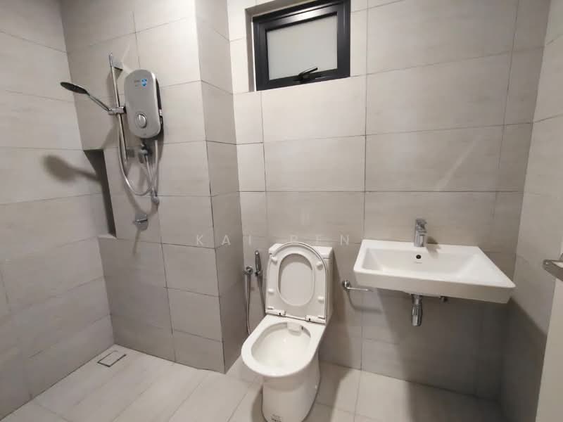 Servis Apartment untuk Disewa di Residensi Ava @ Kiara Bay - Kai Ren - Bathroom - PropertyGuru.com.my