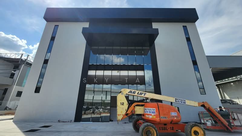 Detached Factory for Rent in Taman Impian Emas (Skudai) - Sky Tan - Exterior - PropertyGuru.com.my