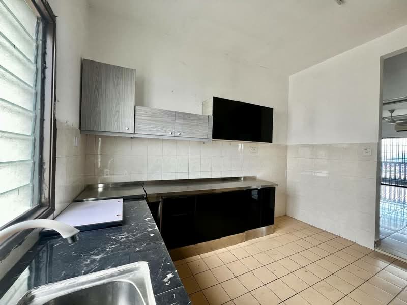 Apartment for Sale at Sri Ixora Apartment - Basri Munir - Kitchen - PropertyGuru.com.my