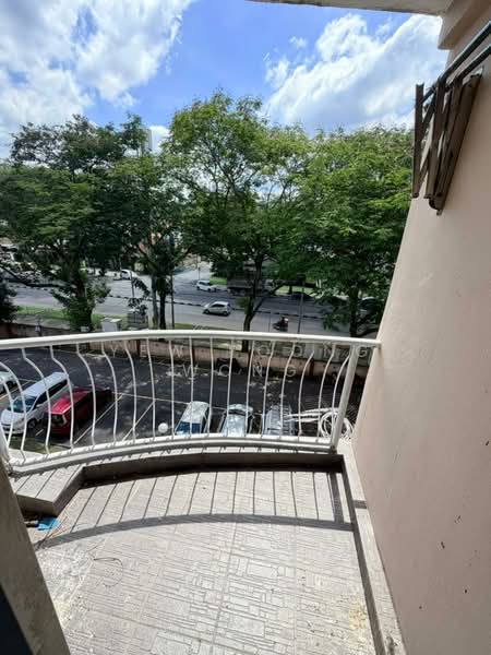 Condominium for Sale at Teratai Mewah Condominium - Yew Foong Wong - Balcony - PropertyGuru.com.my