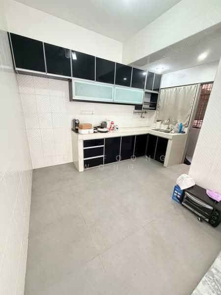 Condominium for Sale at Teratai Mewah Condominium - Yew Foong Wong - Kitchen - PropertyGuru.com.my
