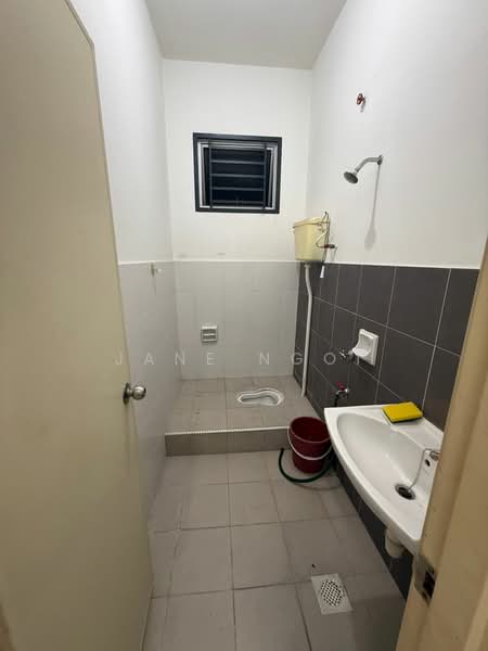 Rumah Teres 2 Tingkat untuk Disewa di Taman Setia Indah (Tebrau) - Jane Ngoi - Bathroom - PropertyGuru.com.my