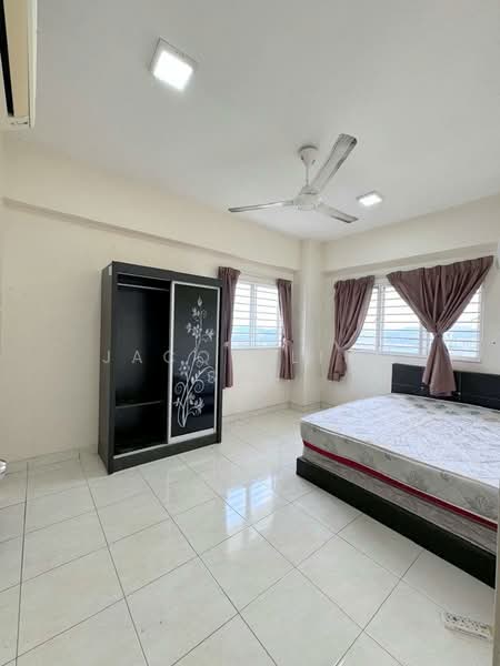 Pangsapuri untuk Disewa di The Residence 1 @ Tiara East - Jacqueline San - Bedroom - PropertyGuru.com.my