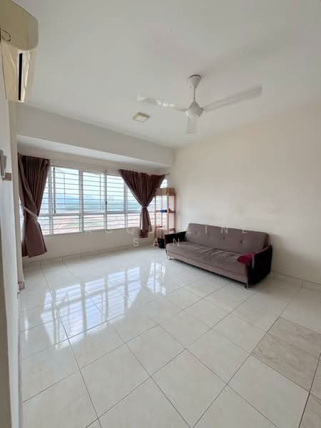 Pangsapuri untuk Disewa di The Residence 1 @ Tiara East - Jacqueline San - Living Room - PropertyGuru.com.my