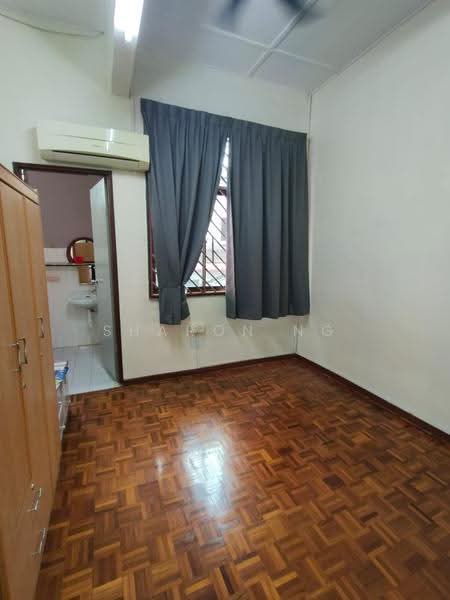 2-storey Terraced House for Sale in Bandar Selesa Jaya (Skudai) - Sharon Ng - Bedroom - PropertyGuru.com.my