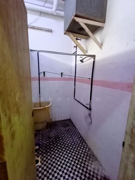 Shop / Office for Rent in George Town (Penang) - Danny Lim - Bathroom - PropertyGuru.com.my