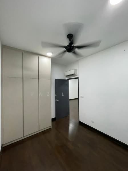 Apartment for Sale at V Residence Suites @ Sunway Velocity - Hazel Tan - Bedroom - PropertyGuru.com.my