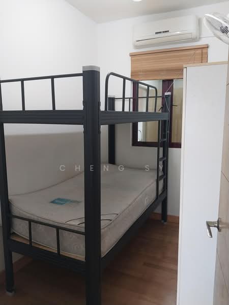Kondominium untuk Dijual di Savanna Condominium - Cheng SY - Bedroom - PropertyGuru.com.my