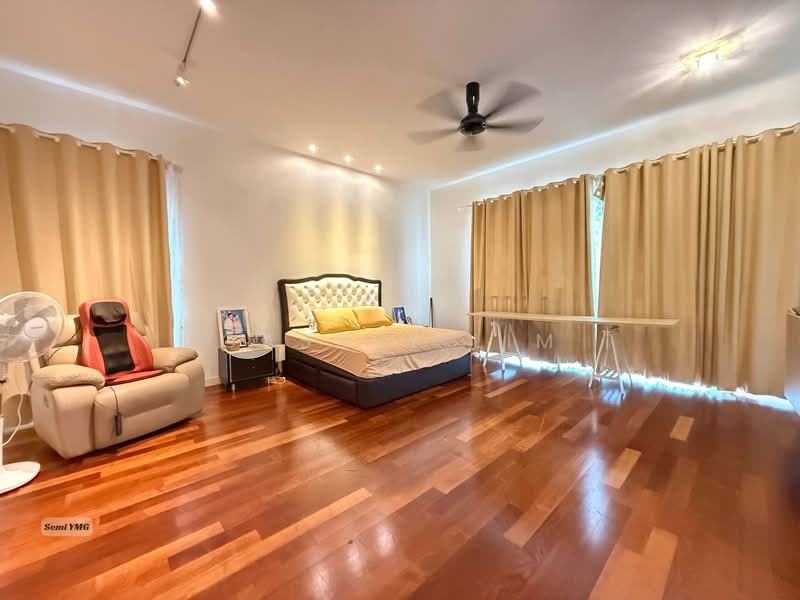 Semi-Detached House for Sale in Bandar Botanic (Klang) - Cassey Lim - Bedroom - PropertyGuru.com.my