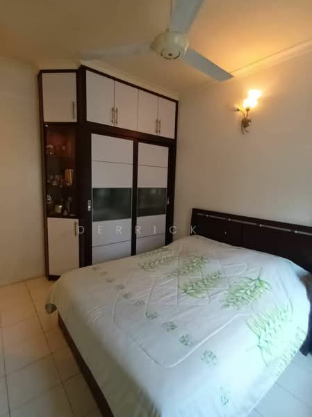Rumah Flat untuk Dijual di Taman Sri Angsana - Derrick . - Bedroom - PropertyGuru.com.my