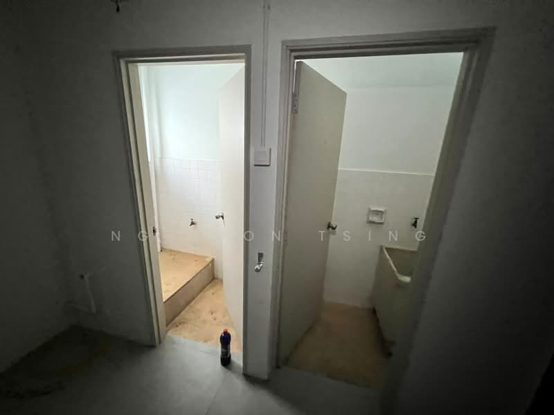 Shop for Rent in Pandan Indah (Ampang) - Ng Moon Tsing - Bathroom - PropertyGuru.com.my