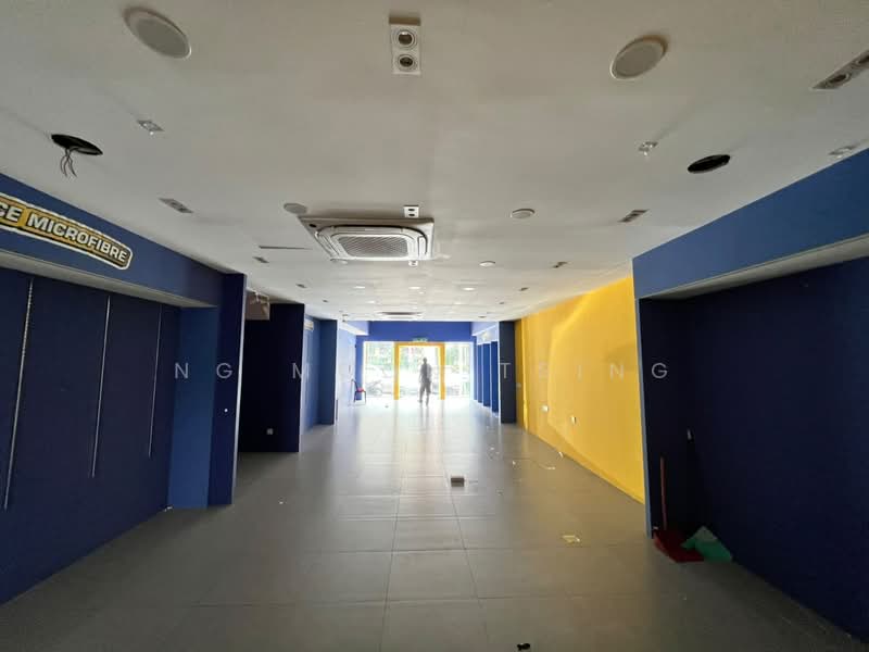 Shop for Rent in Pandan Indah (Ampang) - Ng Moon Tsing - Entrance - PropertyGuru.com.my