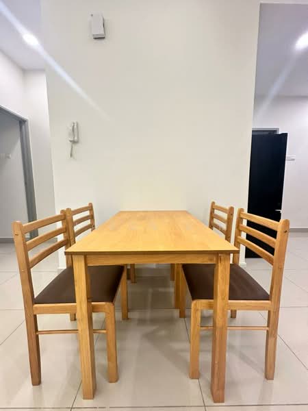 Servis Apartment untuk Disewa di G Residence - Jason Sim - Dining Room - PropertyGuru.com.my