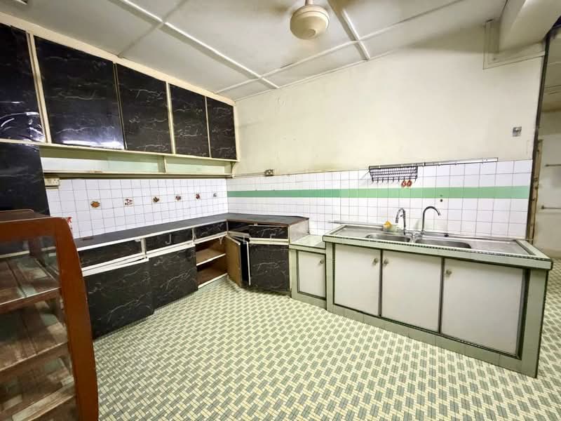 1-storey Terraced House for Sale in Taman Serene (Johor Bahru) - Jayden Ng - Kitchen - PropertyGuru.com.my