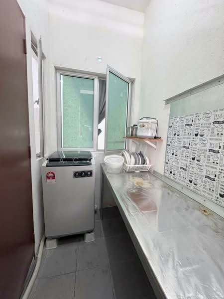 Servis Apartment untuk Disewa di Ascotte Boulevard - Jacqueline San - Kitchen - PropertyGuru.com.my