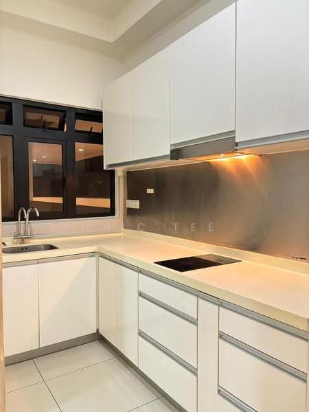 Kediaman Servis untuk Disewa di Meridin Suites @ The Meridin - Eric Tee - Kitchen - PropertyGuru.com.my