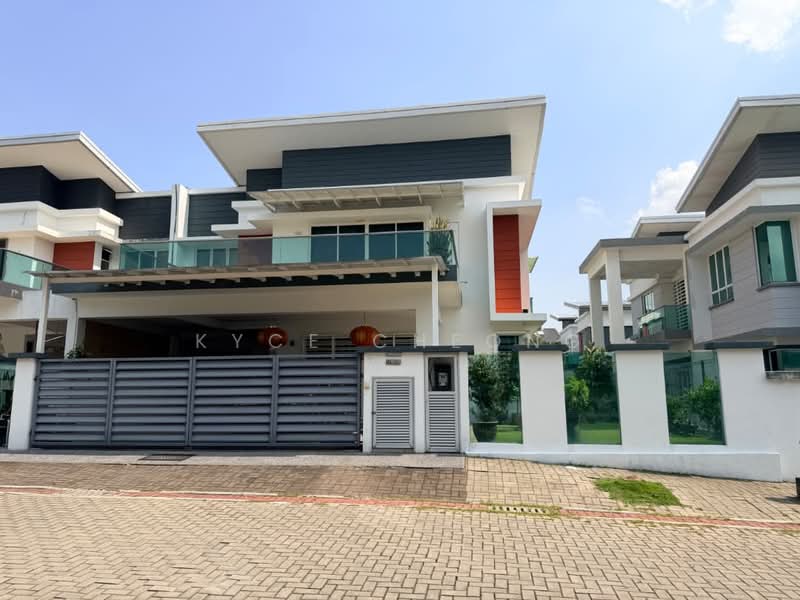 Rumah Berkembar untuk Dijual di Kajang (Selangor) - Kyce Cheong - Exterior - PropertyGuru.com.my
