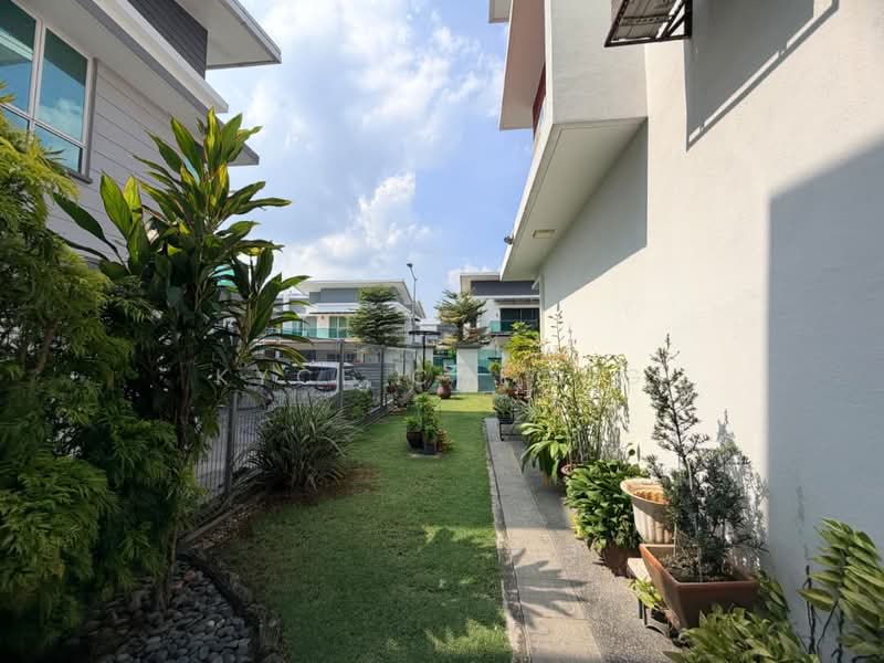 Rumah Berkembar untuk Dijual di Kajang (Selangor) - Kyce Cheong - Exterior - PropertyGuru.com.my