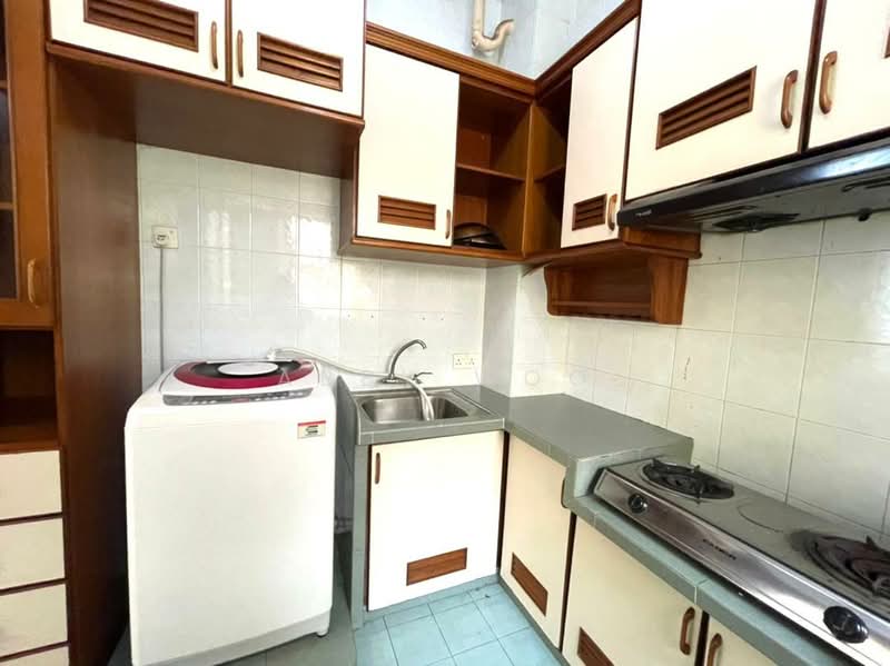 Kondominium untuk Disewa di Grand View - Abby Woo - Kitchen - PropertyGuru.com.my