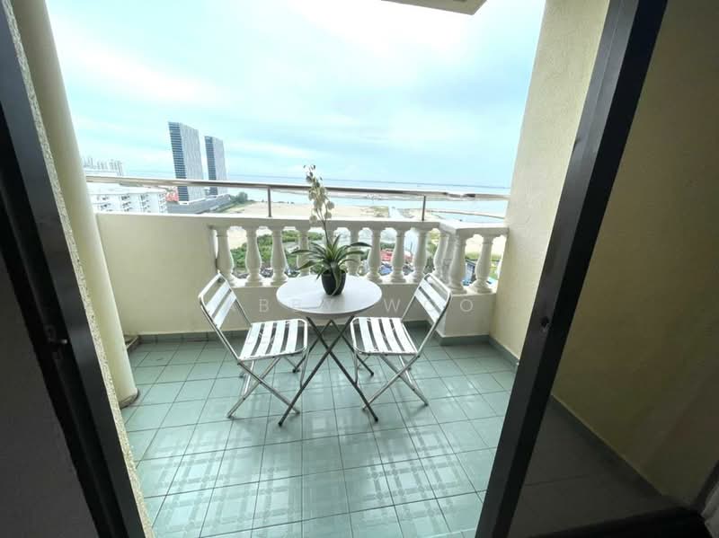Kondominium untuk Disewa di Grand View - Abby Woo - Balcony - PropertyGuru.com.my