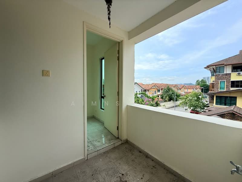 Townhouse for Sale in Bandar Tun Hussein Onn (Cheras) - Aimns Goy - Balcony - PropertyGuru.com.my