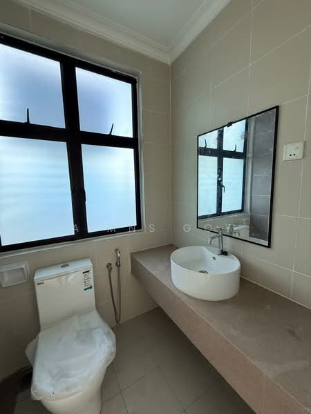 Townhouse for Sale in Bandar Tun Hussein Onn (Cheras) - Aimns Goy - Bathroom - PropertyGuru.com.my