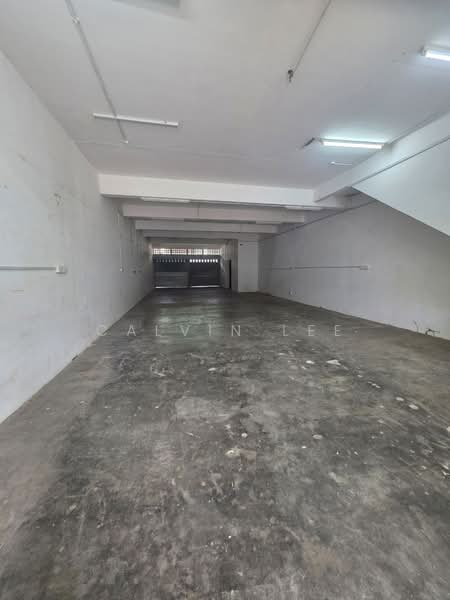 Shop for Rent in Taman Pelangi Indah (Ulu Tiram) - Calvin Lee - Interior - PropertyGuru.com.my