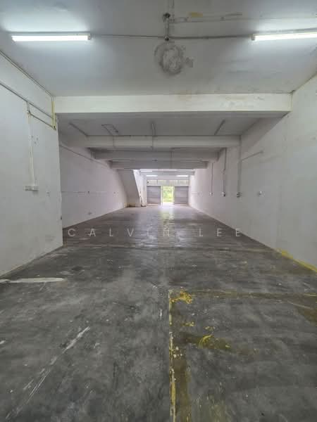 Shop for Rent in Taman Pelangi Indah (Ulu Tiram) - Calvin Lee - Interior - PropertyGuru.com.my