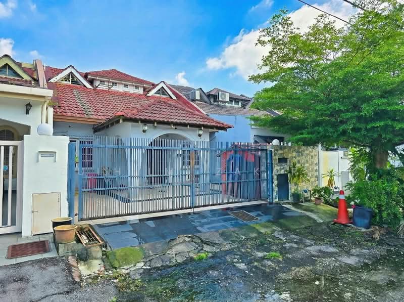 1.5-storey Terraced House for Sale in Usj 2 (Subang Jaya) - Zulhilmi Zakaria - Exterior - PropertyGuru.com.my