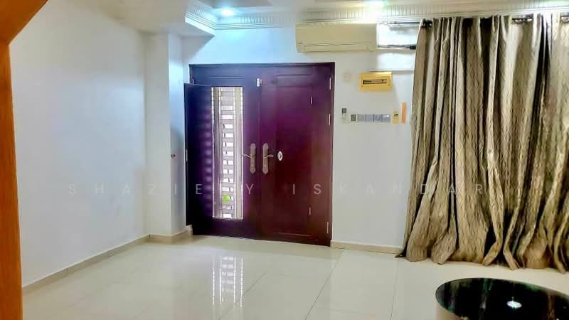 Rumah Teres 2 Tingkat untuk Dijual di Lestari Putra (Seri Kembangan) - Shaziery Iskandar - PropertyGuru.com.my