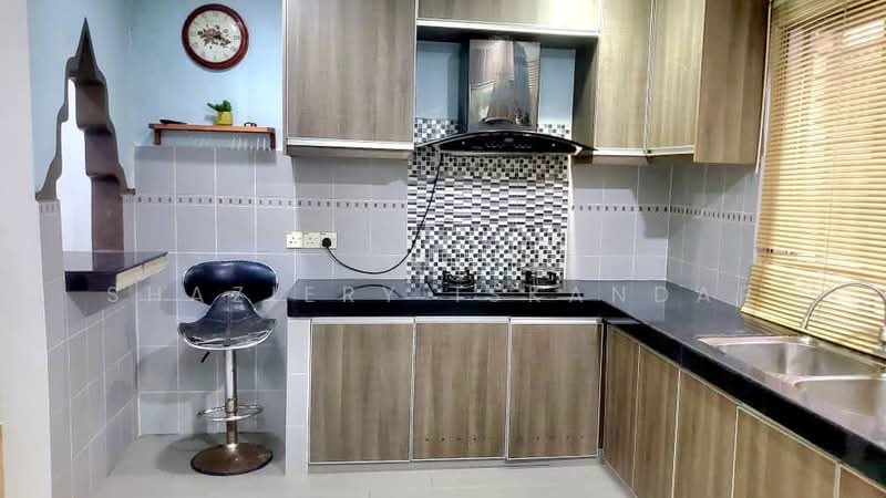 Rumah Teres 2 Tingkat untuk Dijual di Lestari Putra (Seri Kembangan) - Shaziery Iskandar - PropertyGuru.com.my