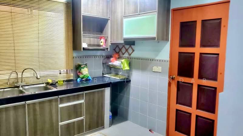 Rumah Teres 2 Tingkat untuk Dijual di Lestari Putra (Seri Kembangan) - Shaziery Iskandar - PropertyGuru.com.my