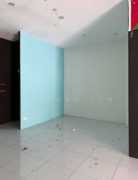 Shop / Office for Rent in Bandar Seri Putra (Bangi) - Desmond Low - Interior - PropertyGuru.com.my