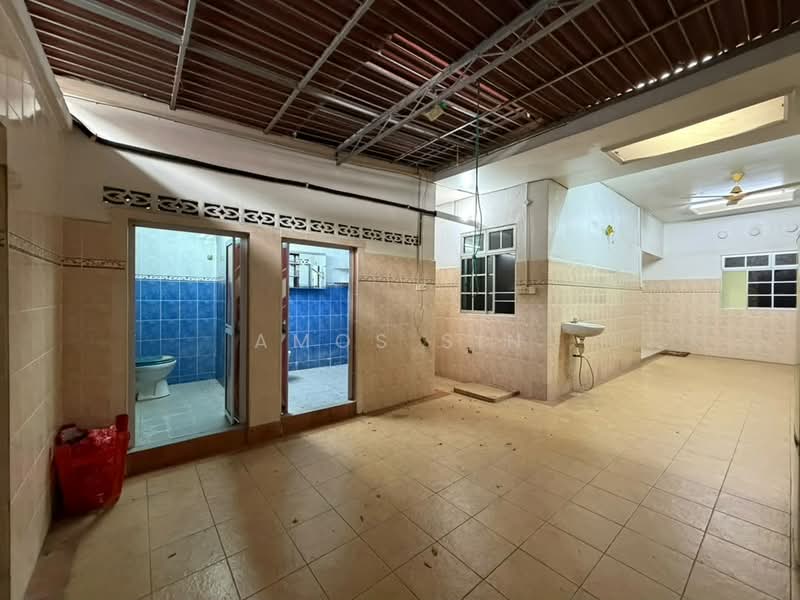 1-storey Terraced House for Sale in Jelutong (Penang) - Amos Sin - Bathroom - PropertyGuru.com.my