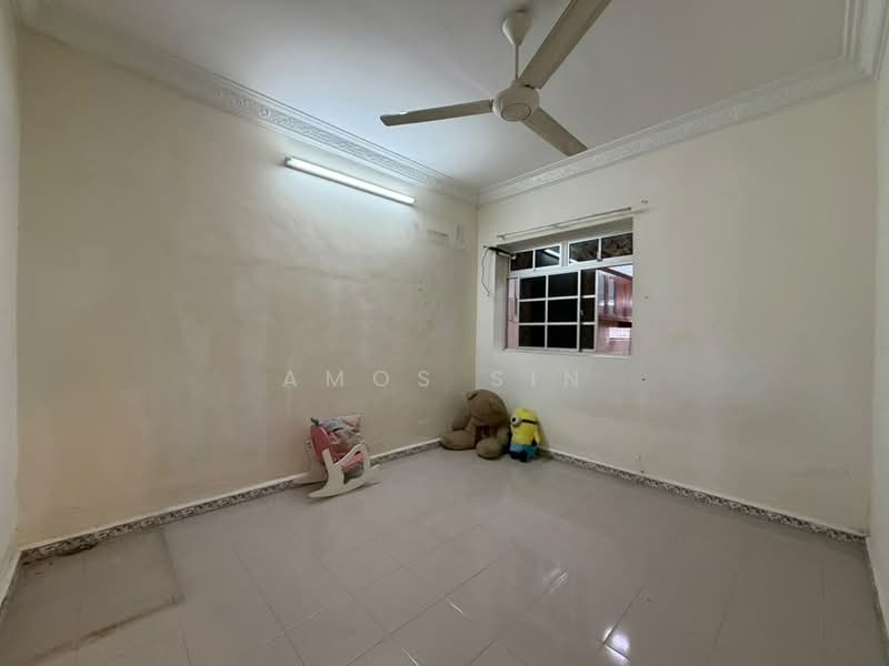 1-storey Terraced House for Sale in Jelutong (Penang) - Amos Sin - Bedroom - PropertyGuru.com.my